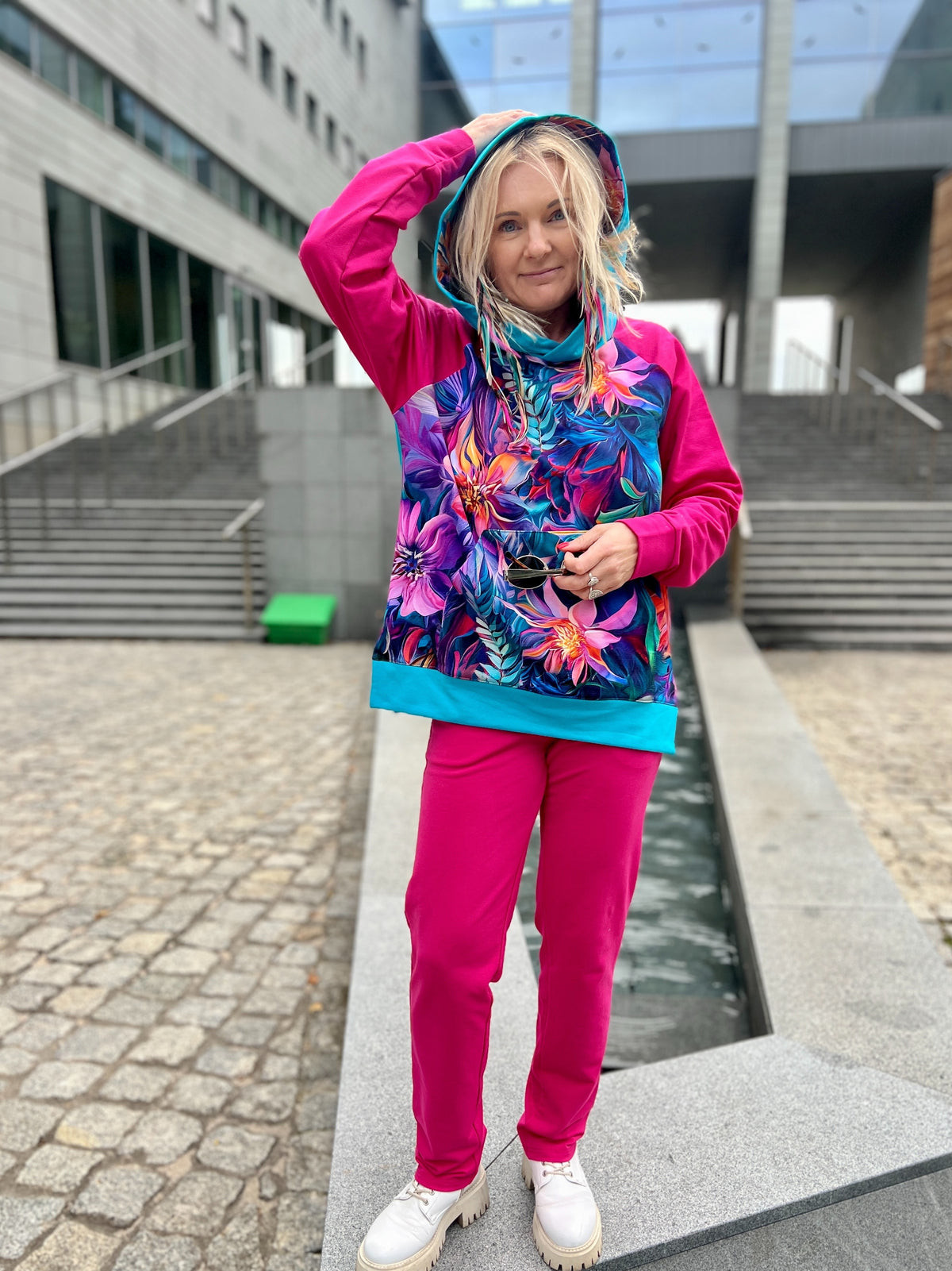 Bluza Ciepła z Kapturem Zachwyt