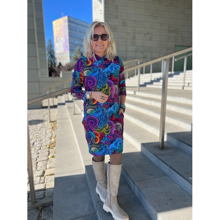 Sukienka z kapturem - Radość Sukienka z kapturem - Radość