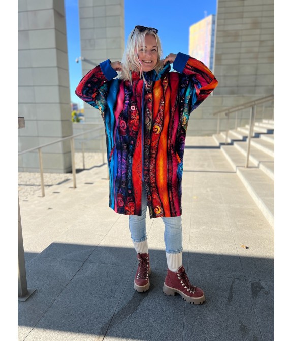 Płaszczyk, długa bluza oversize zamek - Kreacja