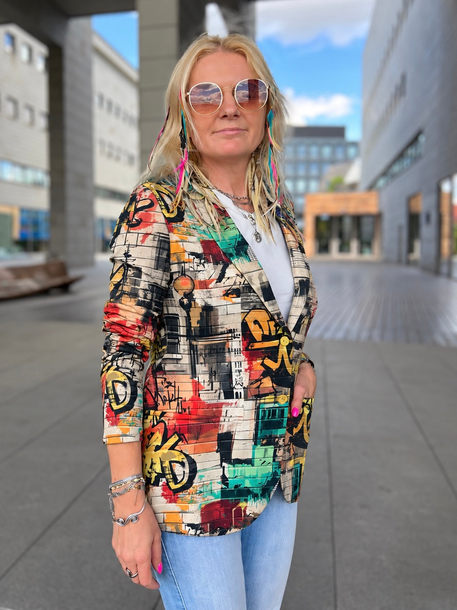 Marynarka z kapturem z guzikiem Graffiti