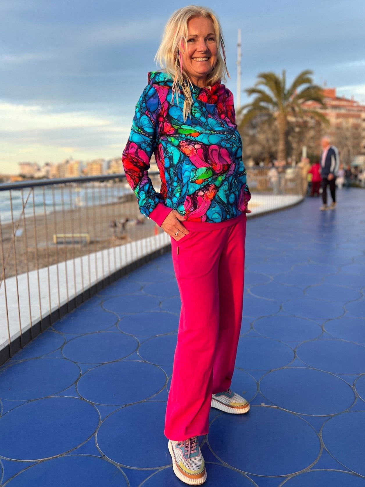 Bluza z Kapturem Inspiracja Fuksja